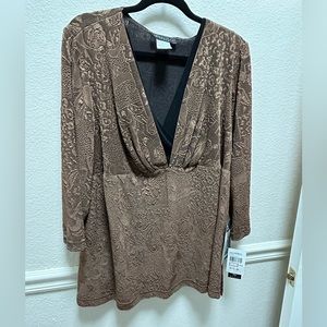 Connected woman’s v neck empire dressy top